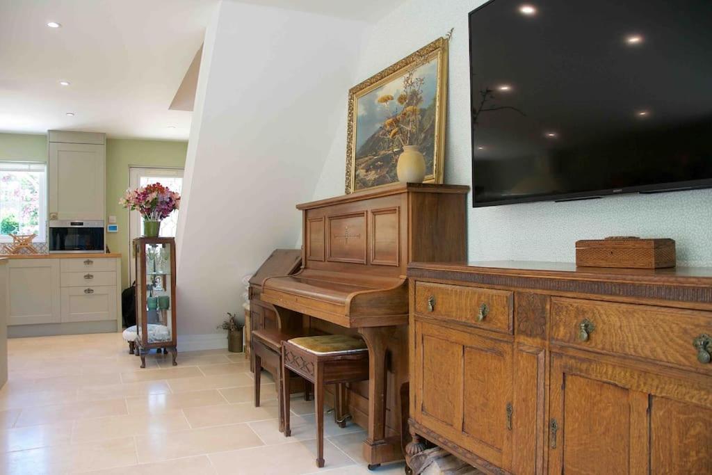 Canal View 2 Bedrooms End Of Terrace チチェスター エクステリア 写真